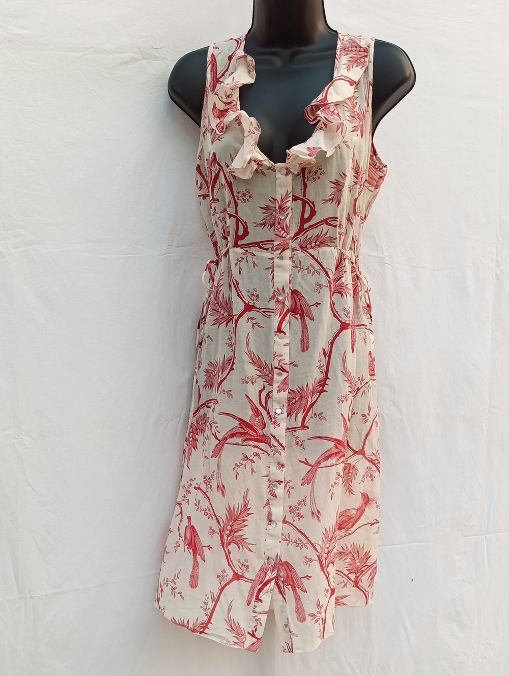 Sharagano Cream and Red Printed Midi Dress
